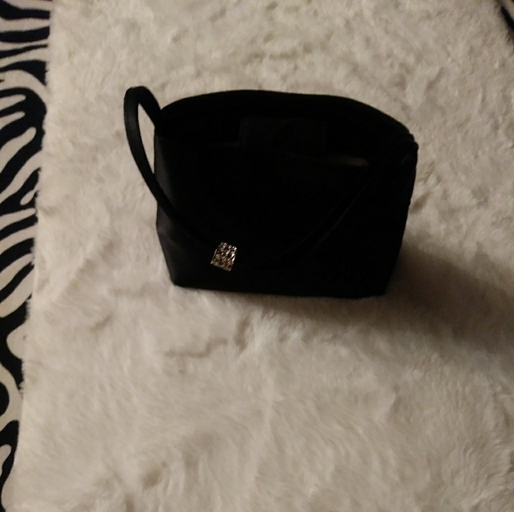 Small black cute hand purse - Picture 4 of 7